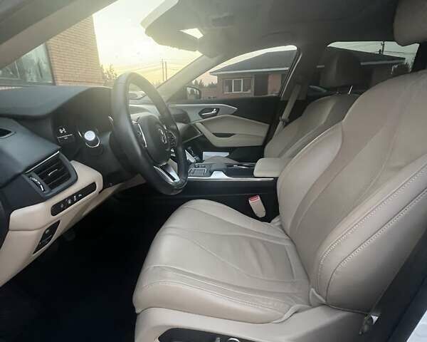 Белый Акура ТЛХ, объемом двигателя 2 л и пробегом 45 тыс. км за 26700 $, фото 4 на Automoto.ua