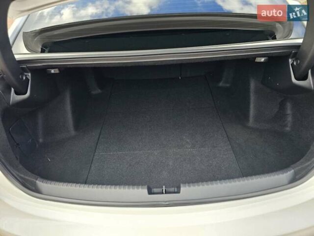 Білий Акура ТЛХ, об'ємом двигуна 2 л та пробігом 55 тис. км за 25499 $, фото 44 на Automoto.ua