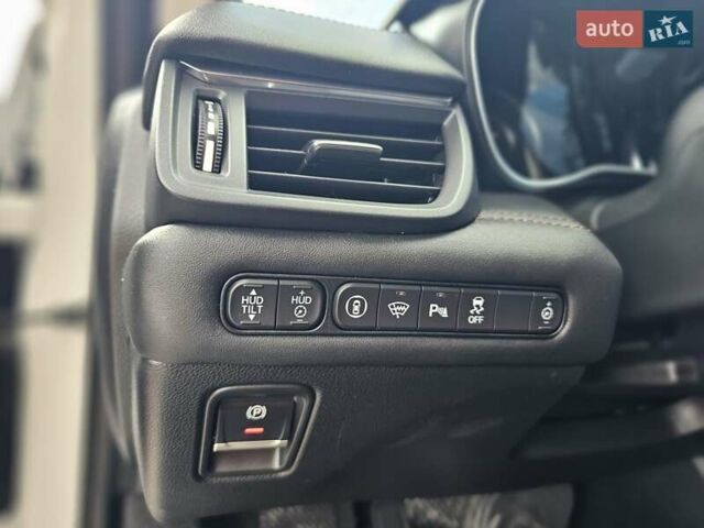 Білий Акура ТЛХ, об'ємом двигуна 2 л та пробігом 55 тис. км за 25499 $, фото 49 на Automoto.ua