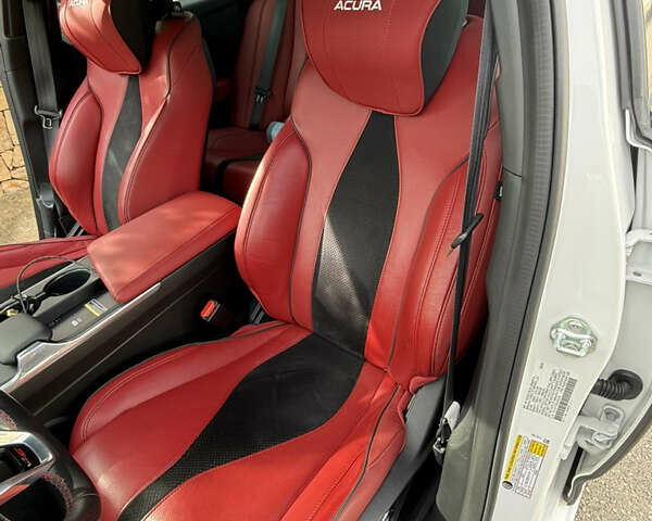 Белый Акура ТЛХ, объемом двигателя 3 л и пробегом 20 тыс. км за 39900 $, фото 27 на Automoto.ua