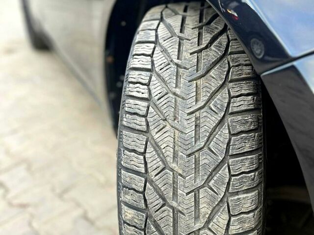 Чорний Акура ТЛХ, об'ємом двигуна 2.4 л та пробігом 180 тис. км за 12000 $, фото 8 на Automoto.ua