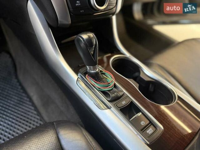 Черный Акура ТЛХ, объемом двигателя 2.36 л и пробегом 166 тыс. км за 14500 $, фото 21 на Automoto.ua