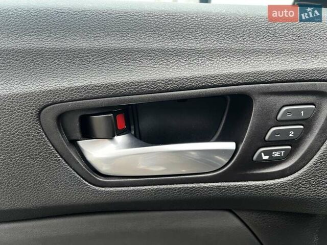 Чорний Акура ТЛХ, об'ємом двигуна 2.36 л та пробігом 164 тис. км за 14000 $, фото 14 на Automoto.ua