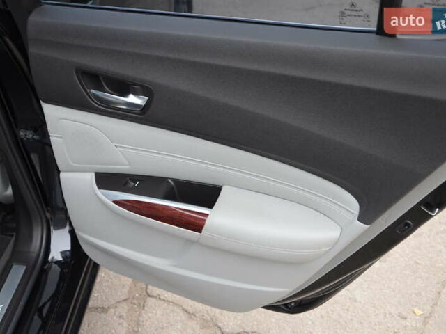 Черный Акура ТЛХ, объемом двигателя 3.5 л и пробегом 140 тыс. км за 14300 $, фото 41 на Automoto.ua