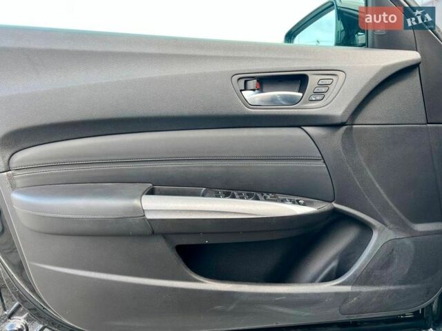 Черный Акура ТЛХ, объемом двигателя 2.4 л и пробегом 134 тыс. км за 12990 $, фото 16 на Automoto.ua