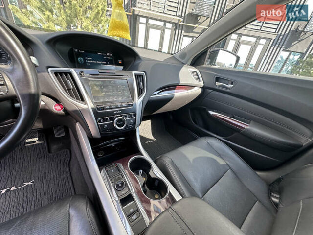 Черный Акура ТЛХ, объемом двигателя 3.47 л и пробегом 38 тыс. км за 14100 $, фото 11 на Automoto.ua