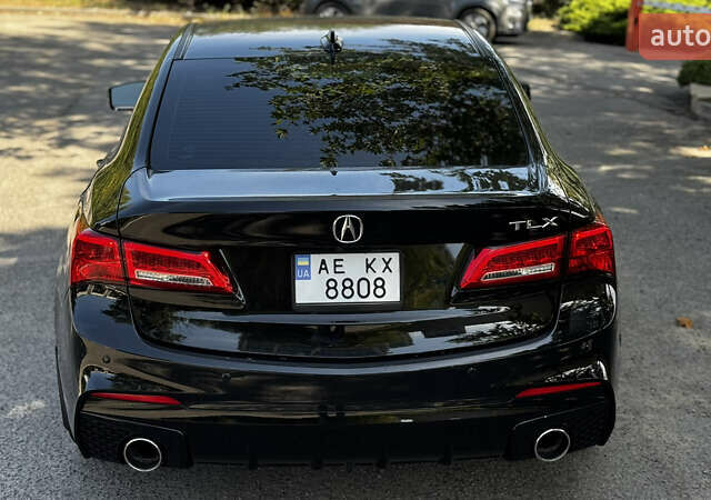 Черный Акура ТЛХ, объемом двигателя 2.36 л и пробегом 85 тыс. км за 15500 $, фото 4 на Automoto.ua