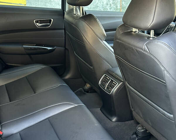 Черный Акура ТЛХ, объемом двигателя 3.47 л и пробегом 57 тыс. км за 22000 $, фото 22 на Automoto.ua