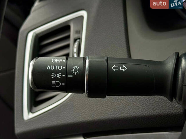 Чорний Акура ТЛХ, об'ємом двигуна 2.4 л та пробігом 84 тис. км за 19900 $, фото 26 на Automoto.ua