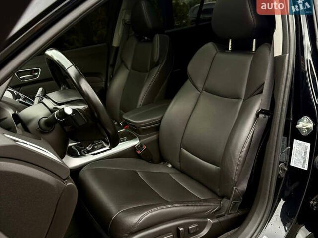 Чорний Акура ТЛХ, об'ємом двигуна 2.4 л та пробігом 84 тис. км за 19900 $, фото 20 на Automoto.ua