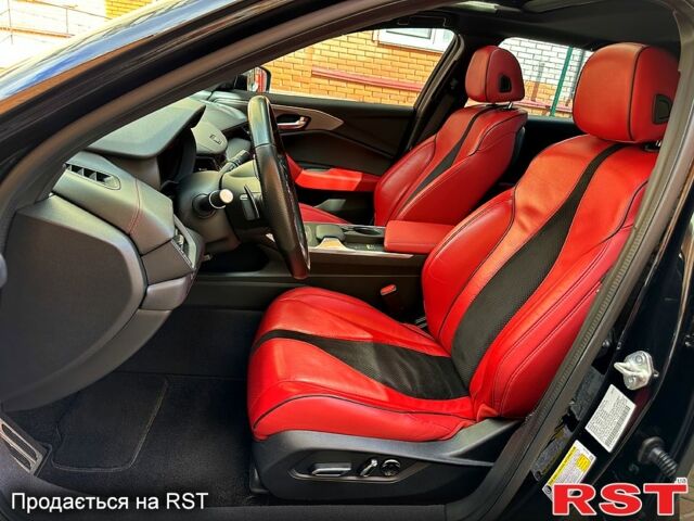 Акура ТЛХ, объемом двигателя 2 л и пробегом 69 тыс. км за 28777 $, фото 6 на Automoto.ua