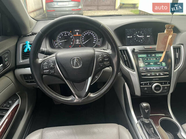 Серый Акура ТЛХ, объемом двигателя 2.36 л и пробегом 187 тыс. км за 14000 $, фото 7 на Automoto.ua