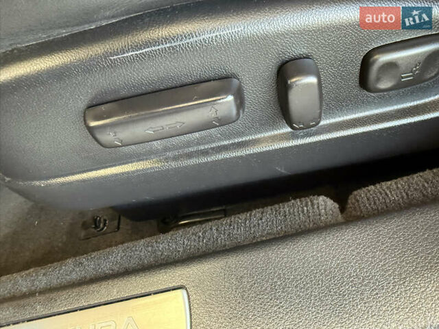 Сірий Акура ТЛХ, об'ємом двигуна 3.47 л та пробігом 149 тис. км за 12999 $, фото 28 на Automoto.ua