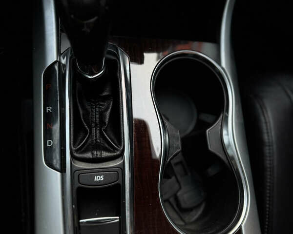 Сірий Акура ТЛХ, об'ємом двигуна 2.35 л та пробігом 140 тис. км за 11900 $, фото 23 на Automoto.ua