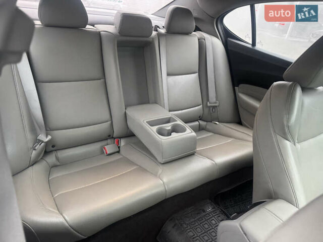 Сірий Акура ТЛХ, об'ємом двигуна 2.36 л та пробігом 112 тис. км за 11950 $, фото 73 на Automoto.ua