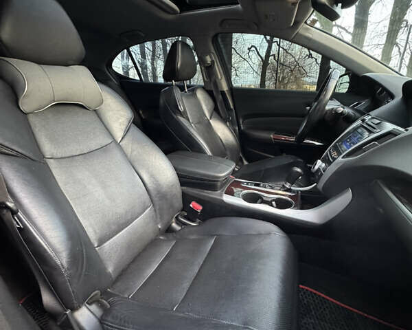Сірий Акура ТЛХ, об'ємом двигуна 2.35 л та пробігом 140 тис. км за 11900 $, фото 15 на Automoto.ua