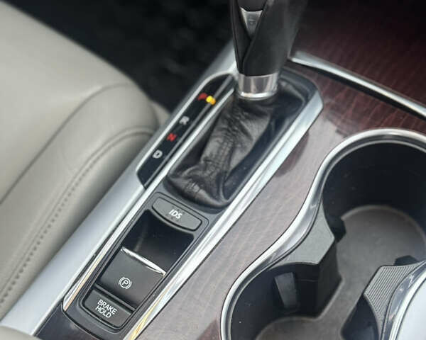 Сірий Акура ТЛХ, об'ємом двигуна 2.36 л та пробігом 112 тис. км за 11950 $, фото 19 на Automoto.ua