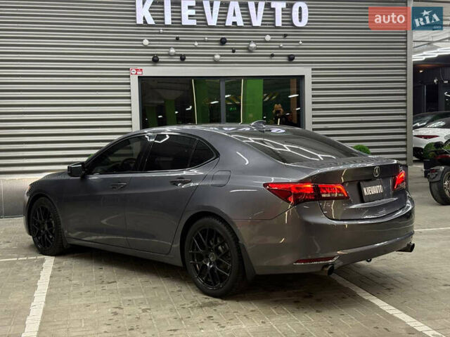 Серый Акура ТЛХ, объемом двигателя 2.4 л и пробегом 120 тыс. км за 13500 $, фото 6 на Automoto.ua