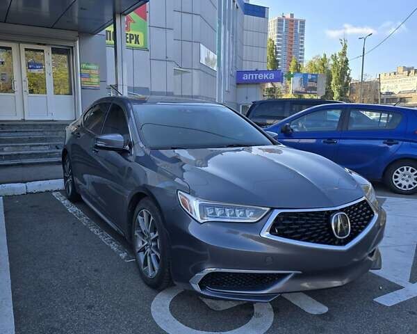 Серый Акура ТЛХ, объемом двигателя 3.47 л и пробегом 96 тыс. км за 19000 $, фото 2 на Automoto.ua
