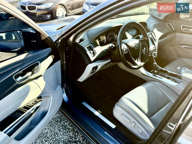 Серый Акура ТЛХ, объемом двигателя 2.36 л и пробегом 98 тыс. км за 16999 $, фото 44 на Automoto.ua