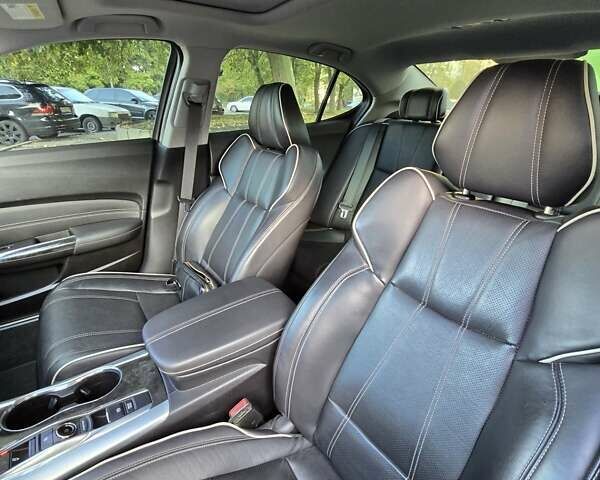 Серый Акура ТЛХ, объемом двигателя 3.47 л и пробегом 96 тыс. км за 19000 $, фото 12 на Automoto.ua