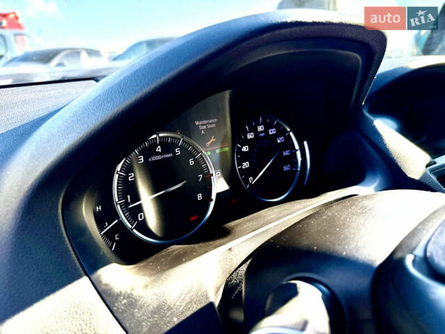 Серый Акура ТЛХ, объемом двигателя 2.36 л и пробегом 98 тыс. км за 16999 $, фото 66 на Automoto.ua