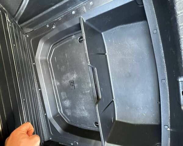 Серый Акура ТЛХ, объемом двигателя 2.36 л и пробегом 84 тыс. км за 17000 $, фото 47 на Automoto.ua