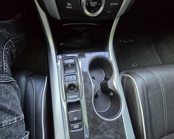 Серый Акура ТЛХ, объемом двигателя 3.47 л и пробегом 96 тыс. км за 19000 $, фото 9 на Automoto.ua