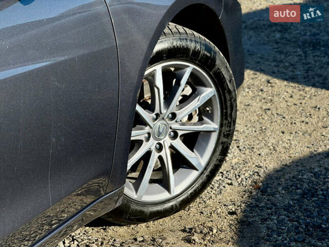 Серый Акура ТЛХ, объемом двигателя 2.36 л и пробегом 98 тыс. км за 16999 $, фото 35 на Automoto.ua