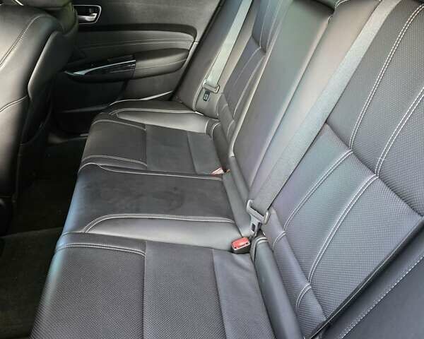 Серый Акура ТЛХ, объемом двигателя 3.47 л и пробегом 96 тыс. км за 19000 $, фото 13 на Automoto.ua