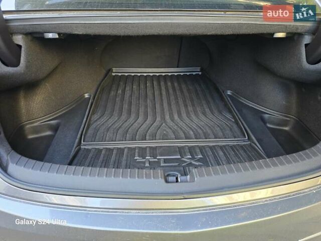 Серый Акура ТЛХ, объемом двигателя 3.47 л и пробегом 96 тыс. км за 19000 $, фото 15 на Automoto.ua