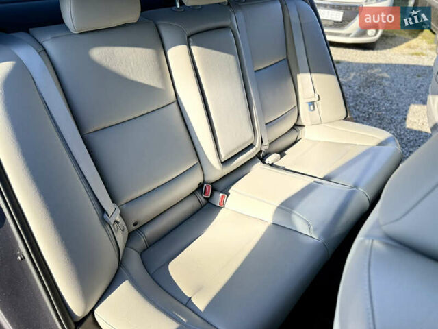 Серый Акура ТЛХ, объемом двигателя 2.36 л и пробегом 98 тыс. км за 16999 $, фото 55 на Automoto.ua