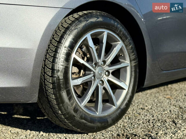 Серый Акура ТЛХ, объемом двигателя 2.36 л и пробегом 98 тыс. км за 16999 $, фото 34 на Automoto.ua