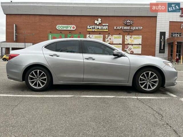 Серый Акура ТЛХ, объемом двигателя 2.36 л и пробегом 93 тыс. км за 18500 $, фото 3 на Automoto.ua