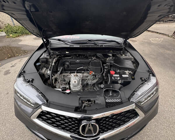 Серый Акура ТЛХ, объемом двигателя 2.5 л и пробегом 79 тыс. км за 19500 $, фото 5 на Automoto.ua