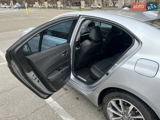 Серый Акура ТЛХ, объемом двигателя 2.36 л и пробегом 93 тыс. км за 18500 $, фото 17 на Automoto.ua