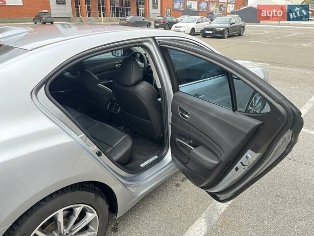 Серый Акура ТЛХ, объемом двигателя 2.36 л и пробегом 93 тыс. км за 18500 $, фото 18 на Automoto.ua