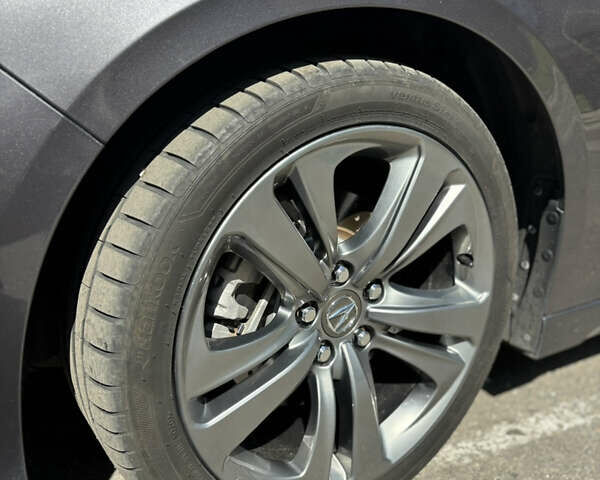 Серый Акура ТЛХ, объемом двигателя 2 л и пробегом 72 тыс. км за 28700 $, фото 15 на Automoto.ua