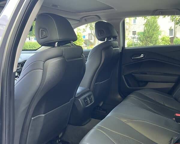 Серый Акура ТЛХ, объемом двигателя 0 л и пробегом 28 тыс. км за 31000 $, фото 19 на Automoto.ua