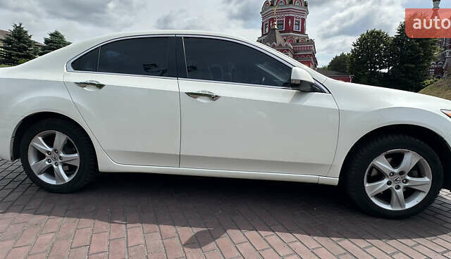 Белый Акура ТСХ, объемом двигателя 2.4 л и пробегом 224 тыс. км за 9500 $, фото 10 на Automoto.ua