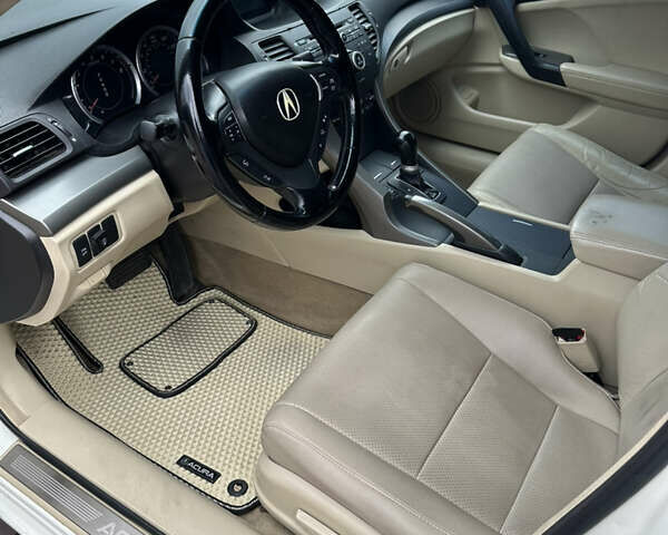 Белый Акура ТСХ, объемом двигателя 2.4 л и пробегом 222 тыс. км за 9500 $, фото 11 на Automoto.ua