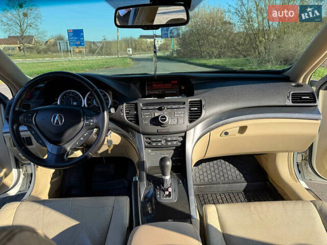 Белый Акура ТСХ, объемом двигателя 2.4 л и пробегом 262 тыс. км за 9650 $, фото 10 на Automoto.ua