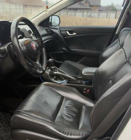 Белый Акура ТСХ, объемом двигателя 2.4 л и пробегом 203 тыс. км за 10100 $, фото 14 на Automoto.ua