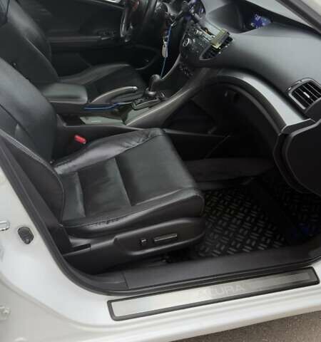 Белый Акура ТСХ, объемом двигателя 2.4 л и пробегом 203 тыс. км за 10100 $, фото 12 на Automoto.ua