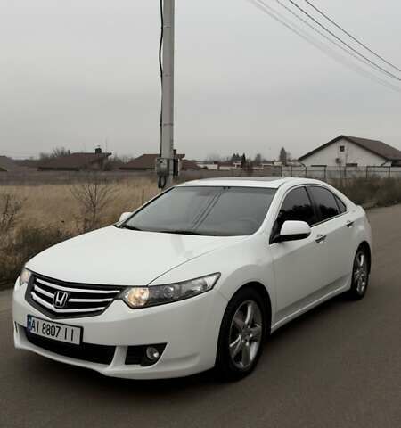 Белый Акура ТСХ, объемом двигателя 2.4 л и пробегом 203 тыс. км за 10100 $, фото 1 на Automoto.ua