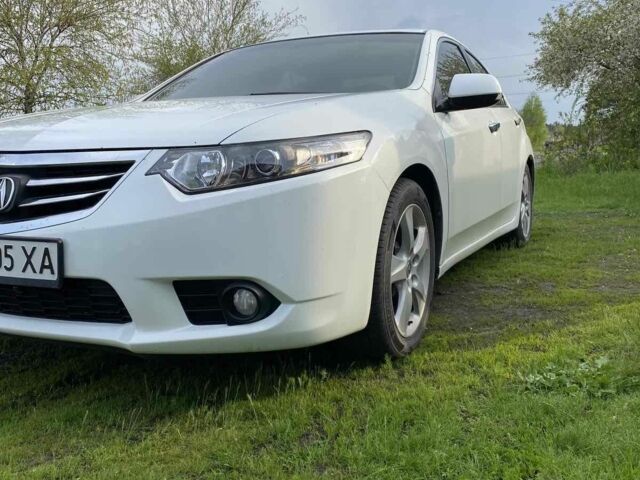 Білий Акура ТСХ, об'ємом двигуна 2.4 л та пробігом 230 тис. км за 12300 $, фото 2 на Automoto.ua