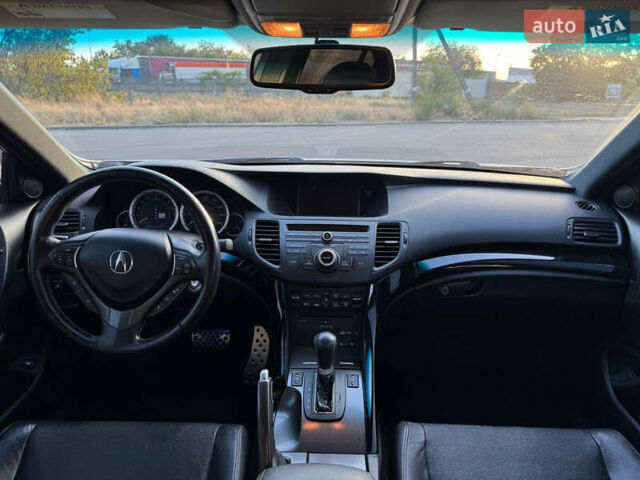 Белый Акура ТСХ, объемом двигателя 2.35 л и пробегом 189 тыс. км за 11500 $, фото 10 на Automoto.ua