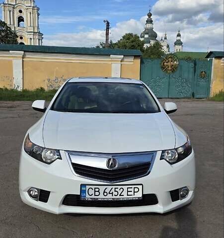 Белый Акура ТСХ, объемом двигателя 2.4 л и пробегом 200 тыс. км за 11400 $, фото 9 на Automoto.ua