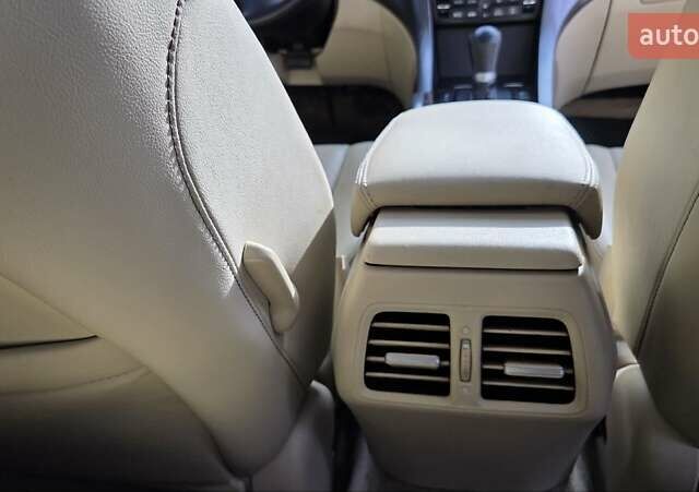 Белый Акура ТСХ, объемом двигателя 2.4 л и пробегом 200 тыс. км за 11400 $, фото 32 на Automoto.ua