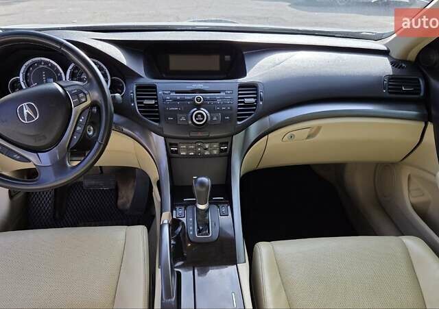 Белый Акура ТСХ, объемом двигателя 2.4 л и пробегом 200 тыс. км за 11400 $, фото 24 на Automoto.ua
